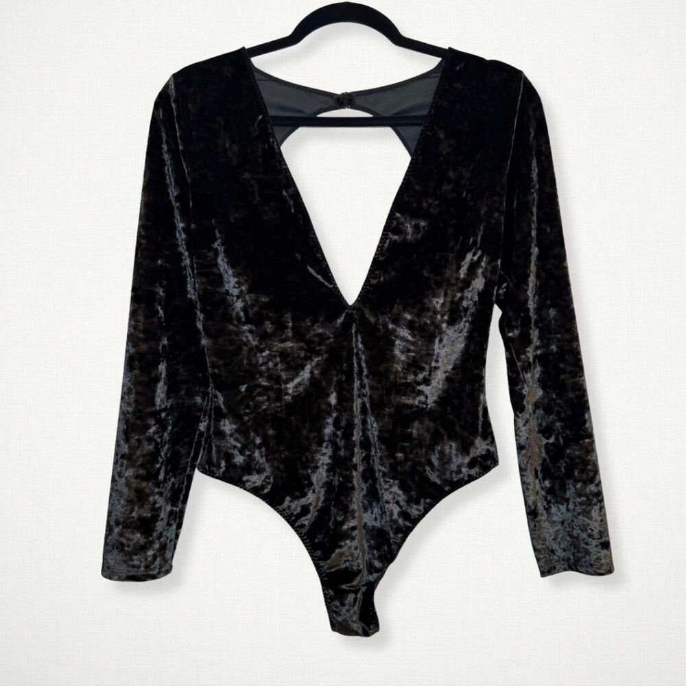 Victoria's Secret Black Crushed Velvet Plunge Bodysuit M/L Open Back Long Sleeve